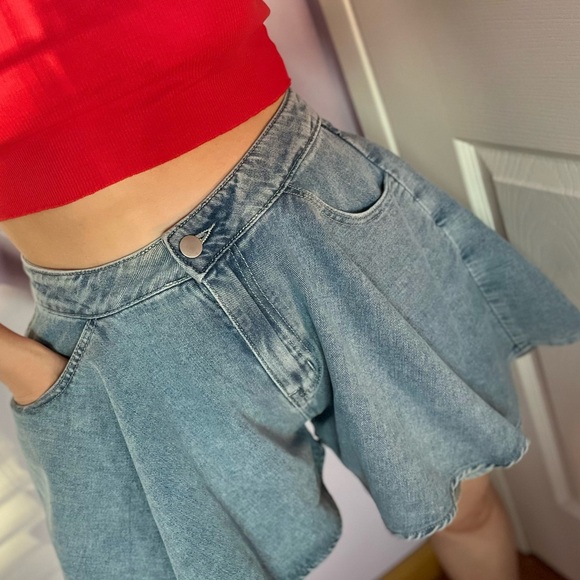 Shop Cider Flippy Denim Shorts - Picture 1 of 4